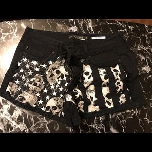 Lovesick shorts
